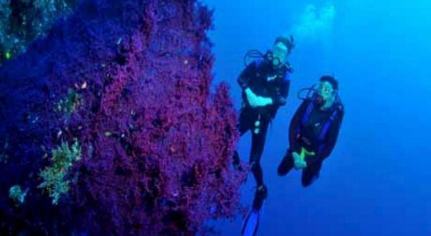 Tulamben Wreck Divers Resort y Restaurante Exterior foto